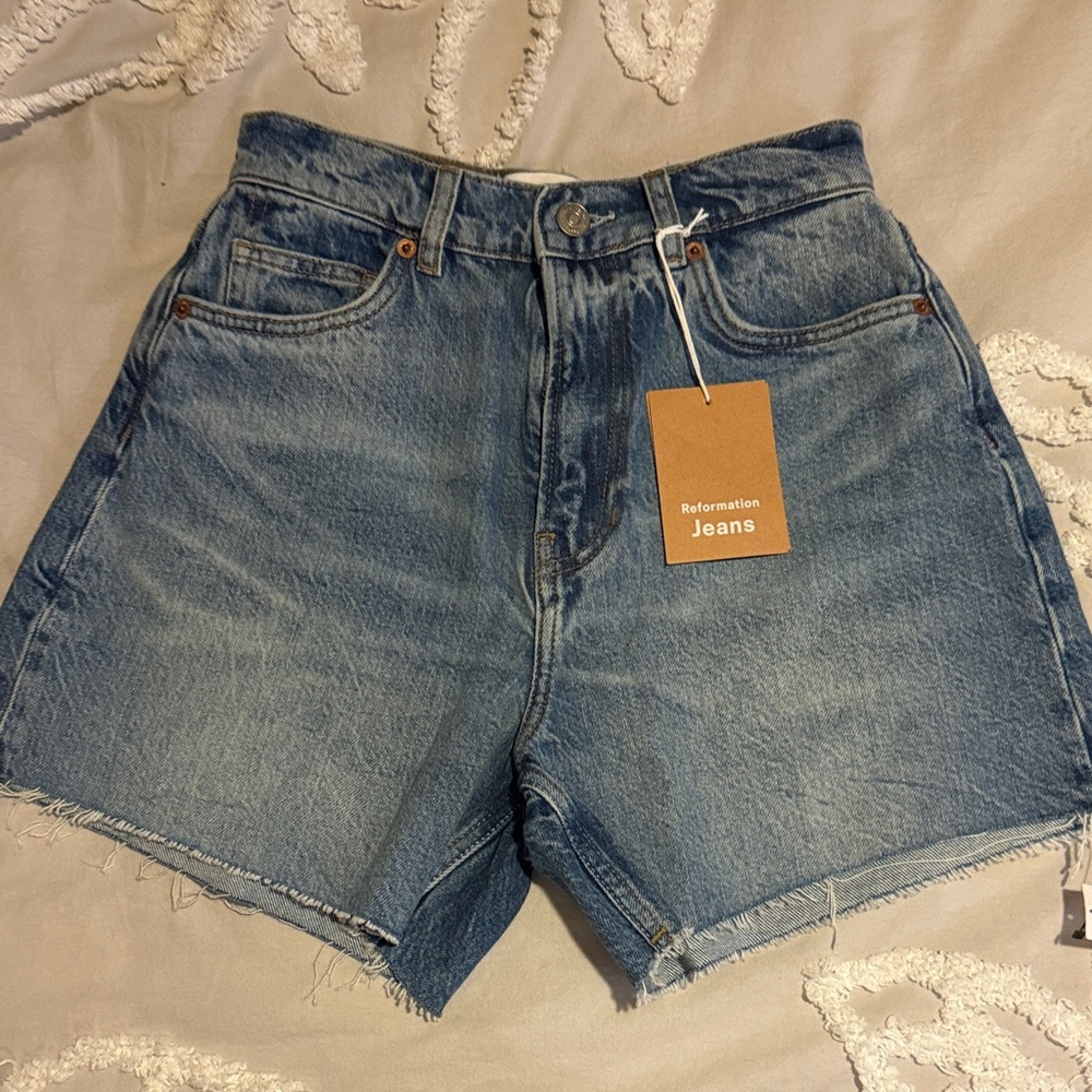 Reformation Wilder High Rise Relaxed Blue Jean Shorts Size 24 NWT
